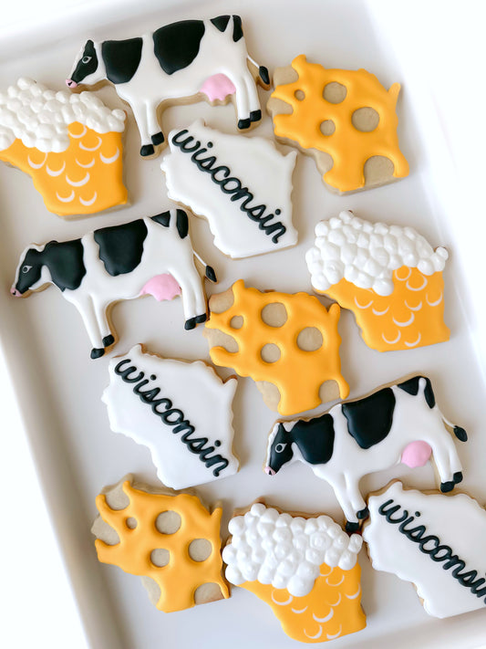 wisconsin love cheddar cheese, beer, cow, wisconsin birthday cookies, wisconsin farm cookies, i love wisconsin cookies