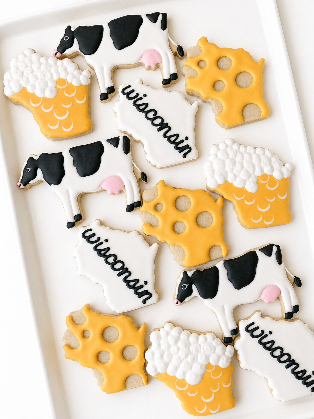 wisconsin love cheddar cheese, beer, cow, wisconsin birthday cookies, wisconsin farm cookies, i love wisconsin cookies
