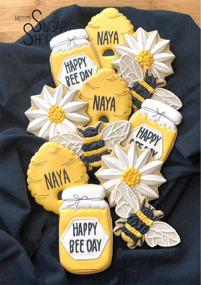 Happy Bee Day Birthday (1 dozen)